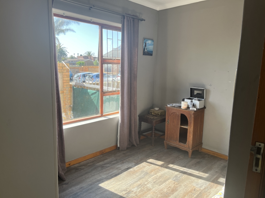 3 Bedroom Property for Sale in Heiderand Western Cape